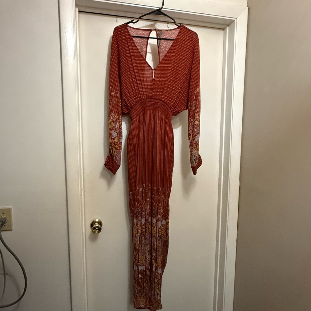 Anthropologie Rust Red bolo Floral open back long sleeved Jumpsuit - Picture 5 of 11